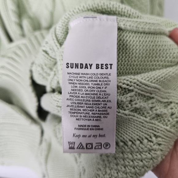 Aritzia Sunday Best Lamora Cardigan Sz 2XS Cable Knit Sweater Green Oversize - Picture 10 of 11
